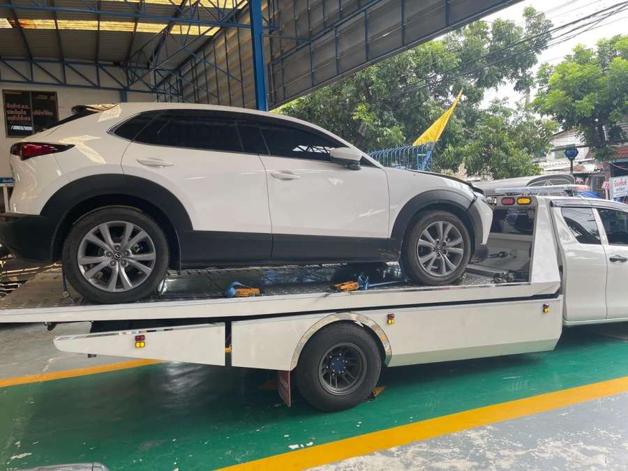 12 - https://petchcarslidedonmuang24hours.com | เพชร By น้องพอร์ตน้องนุดาสไลด์ออน ให้บริการรถยก รถสไลด์ รถลากจูง ตลอด 24 ชั่วโมง ราคาถูก บริการรวดเร็ว ครอบคลุมการขนส่งรถยนต์ มอเตอร์ไซค์ สินค้า และช่วยเหลือฉุกเฉิน