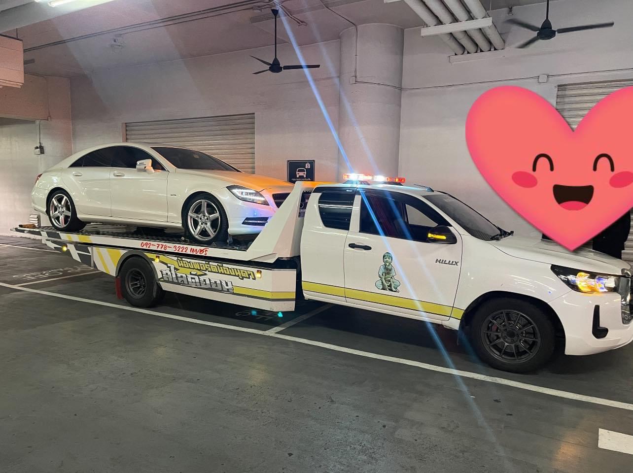 36 - https://petchcarslidedonmuang24hours.com | เพชร By น้องพอร์ตน้องนุดาสไลด์ออน ให้บริการรถยก รถสไลด์ รถลากจูง ตลอด 24 ชั่วโมง ราคาถูก บริการรวดเร็ว ครอบคลุมการขนส่งรถยนต์ มอเตอร์ไซค์ สินค้า และช่วยเหลือฉุกเฉิน